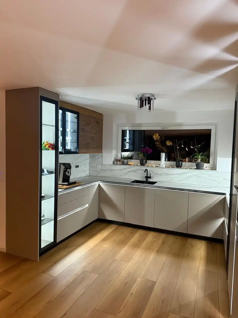 Completed custom kitchen renovation, portfolio view 01