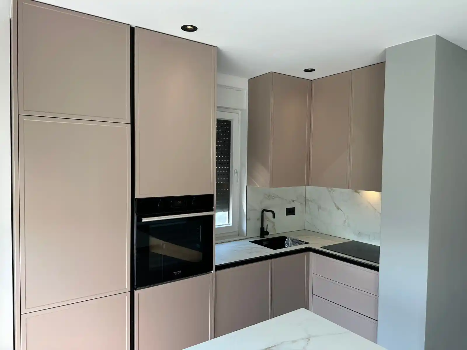 Completed custom kitchen renovation, portfolio view 11