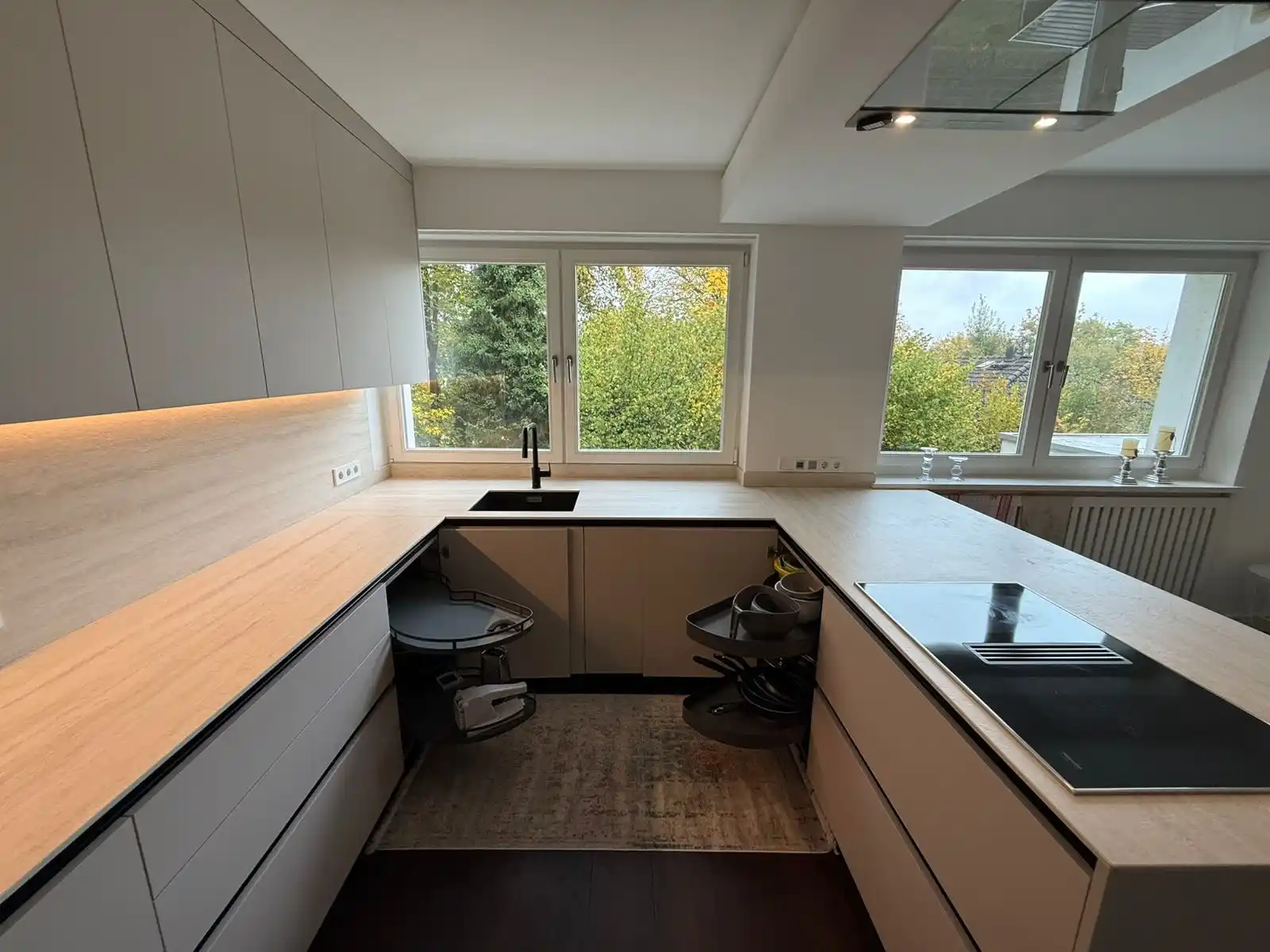 Completed custom kitchen renovation, portfolio view 15